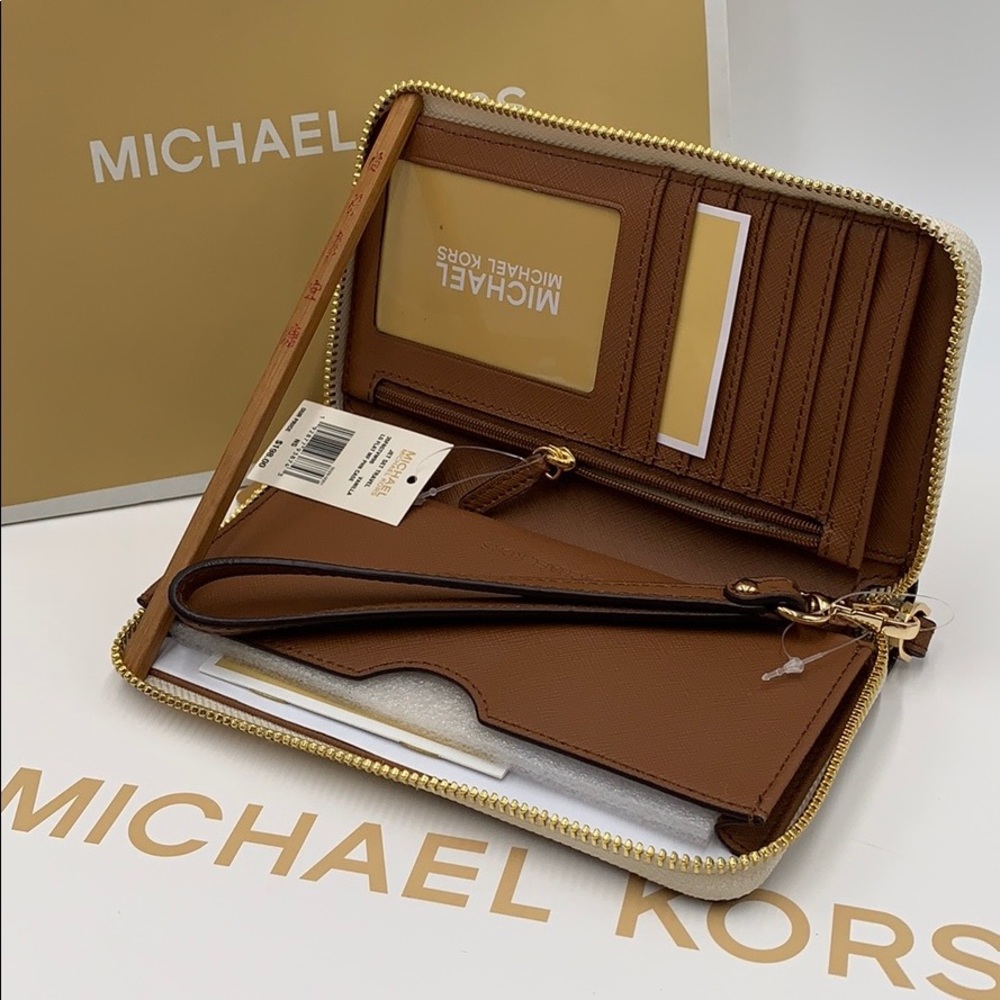 Michael Kors Jet Set Travel Phone Wallet Wristlet - Picture 8 of 16